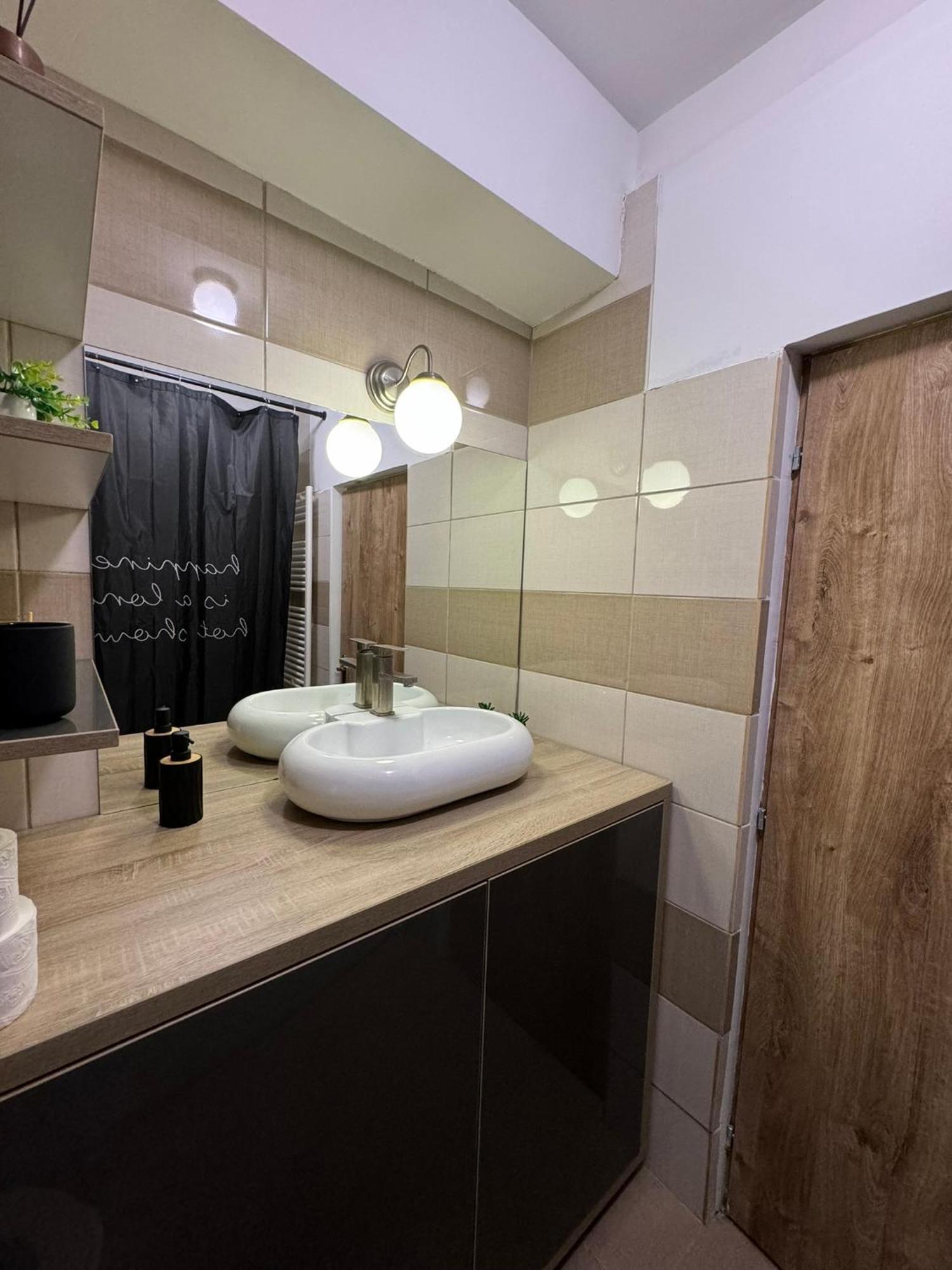 My Place Bucur Bucharest Luaran gambar